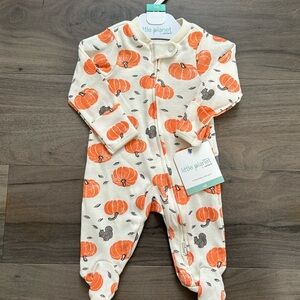 NWT Newborn Pumpkin Zipper Onesie